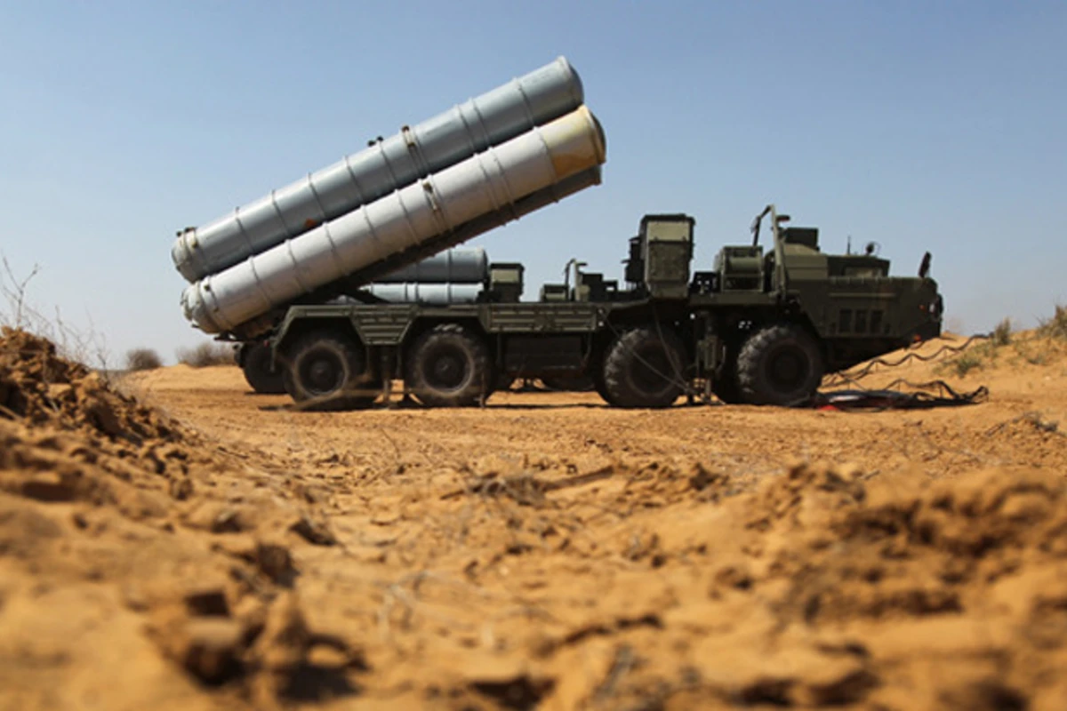 Cəbhədən ən son xəbərlər - Düşmənin 1 S-300 zenit-raket qurğusu sıradan çıxarılıb Cəbhədən ən son xəbərlər - Düşmənin 1 S-300 zenit-raket qurğusu sıradan çıxarılıb