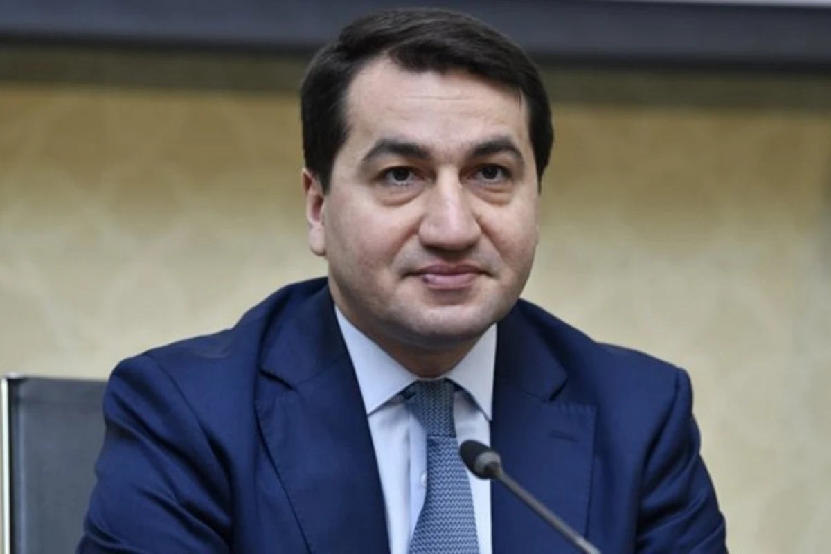 Hikmət Hacıyev: “Dünən Ermənistanın iki “Su-25” təyyarəsi dağa çırpılaraq partlayıb” Hikmət Hacıyev: “Dünən Ermənistanın iki “Su-25” təyyarəsi dağa çırpılaraq partlayıb”