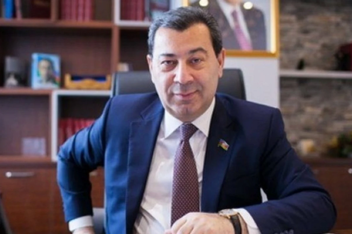 Səməd Seyidov: “Prezident İlham Əliyev Paşinyanın səviyyəsizliyini göstərərək, yalanlarını ifşa edərək ona qalib gəldi” Səməd Seyidov: “Prezident İlham Əliyev Paşinyanın səviyyəsizliyini göstərərək, yalanlarını ifşa edərək ona qalib gəldi”