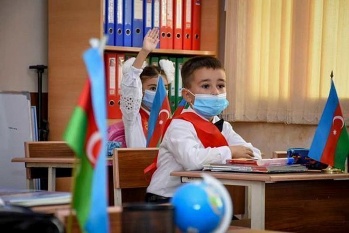 В каких школах занятия будут проводиться пять раз в неделю?