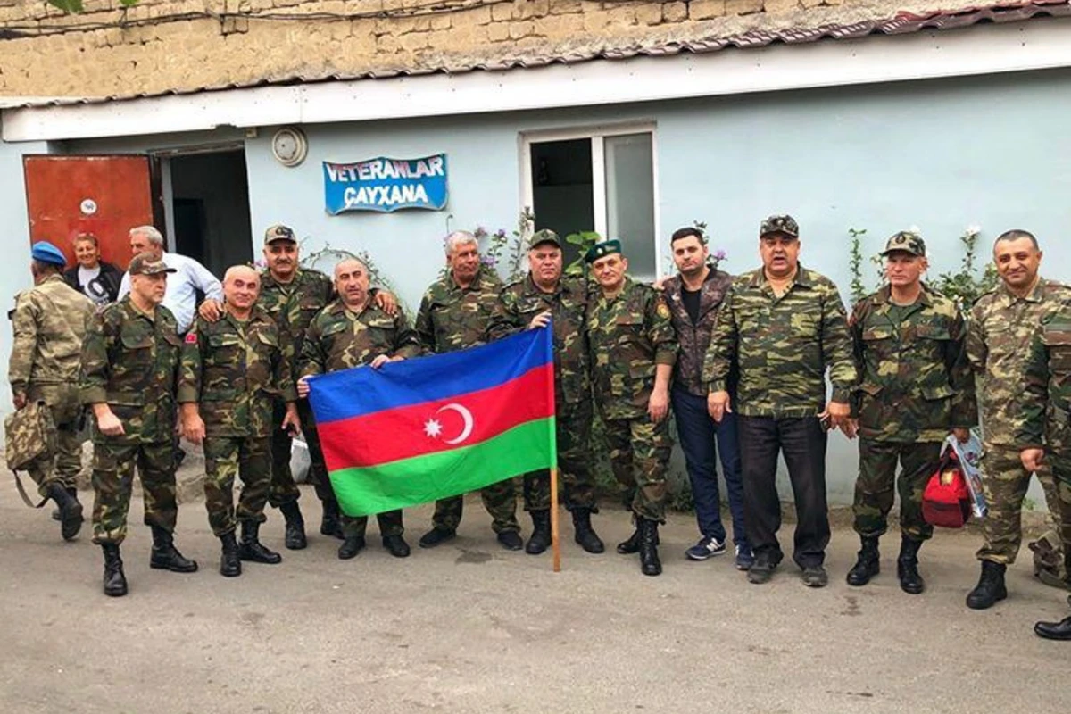 Qarabağ qaziləri ordumuza dəstək üçün cəbhəyə yollandılar - VİDEO