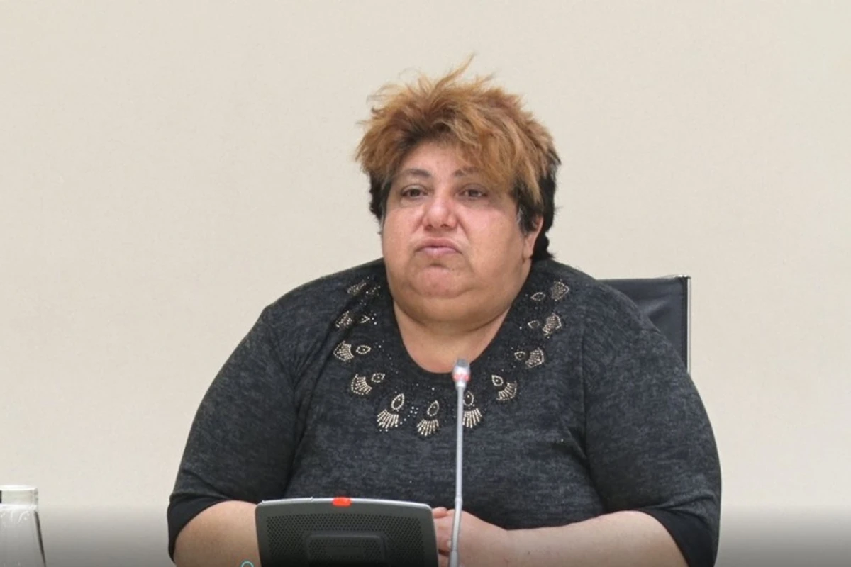 Döyüş bölgəsindən təxliyə olunmuş erməni qadın: Mən Bakıda paxlava ilə çay içdim