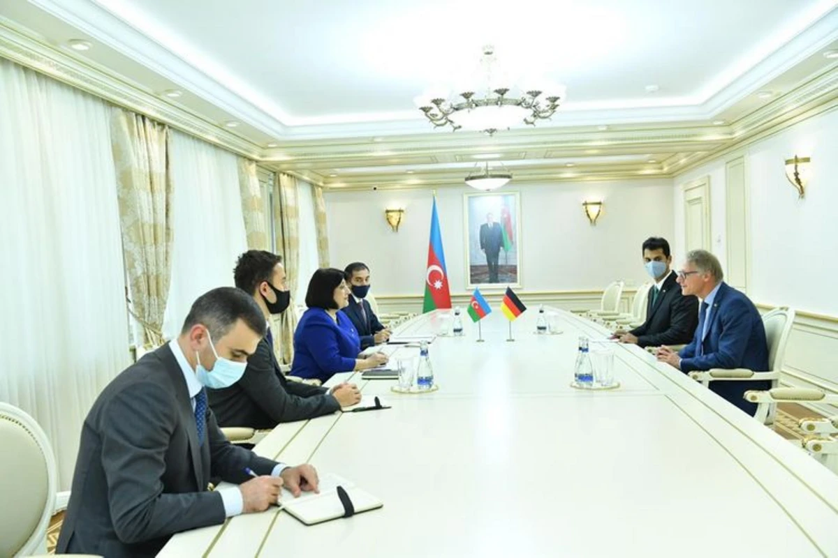 Sahibə Qafarova Almaniyanın ölkəmizdəki səfiri ilə görüşüb