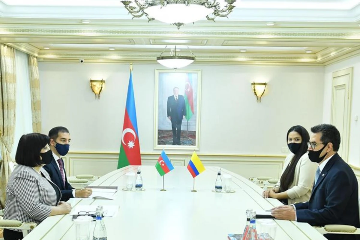 Sahibə Qafarova Kolumbiya səfirini qəbul edib
