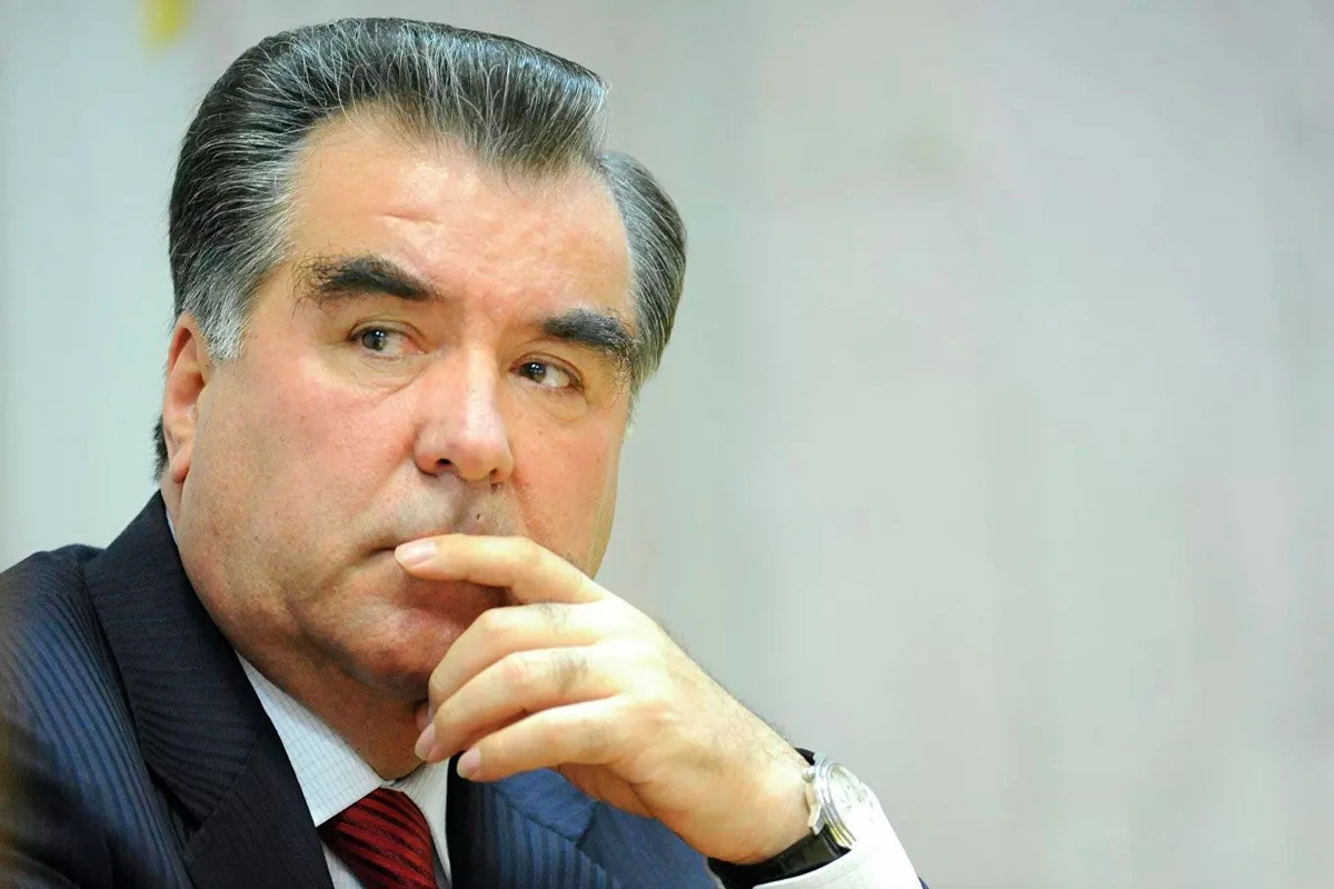 Эмомали Рахмон победил на президентских выборах в Таджикистане