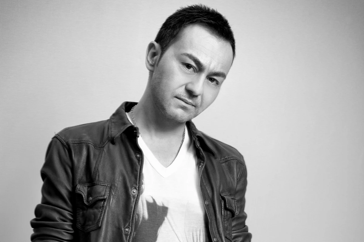 Sərdar Ortaç: “Özümü ruhən yarı azərbaycanlı hiss edirəm”