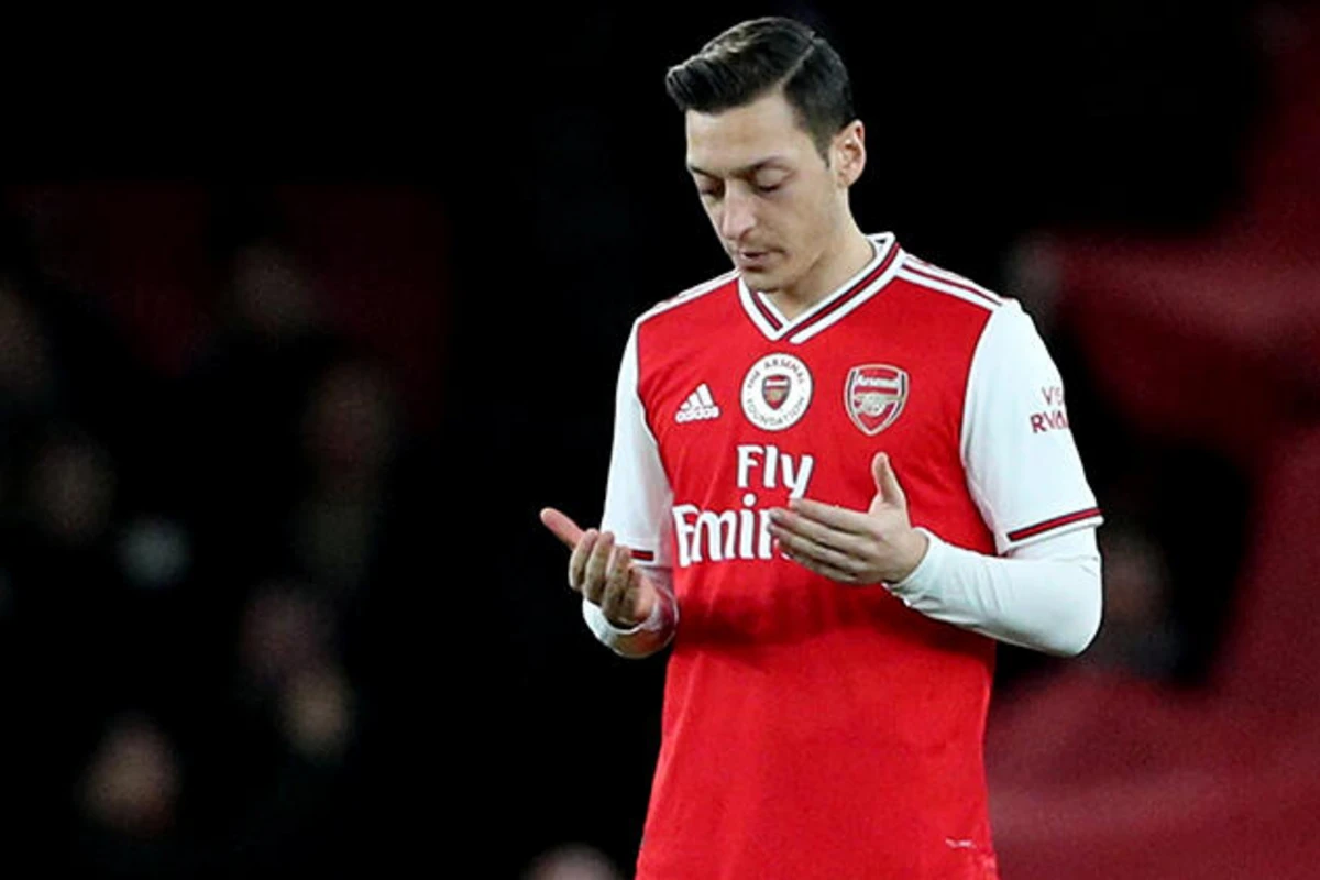 Mesut Özil Azərbaycana dəstək verdi Mesut Özil Azərbaycana dəstək verdi