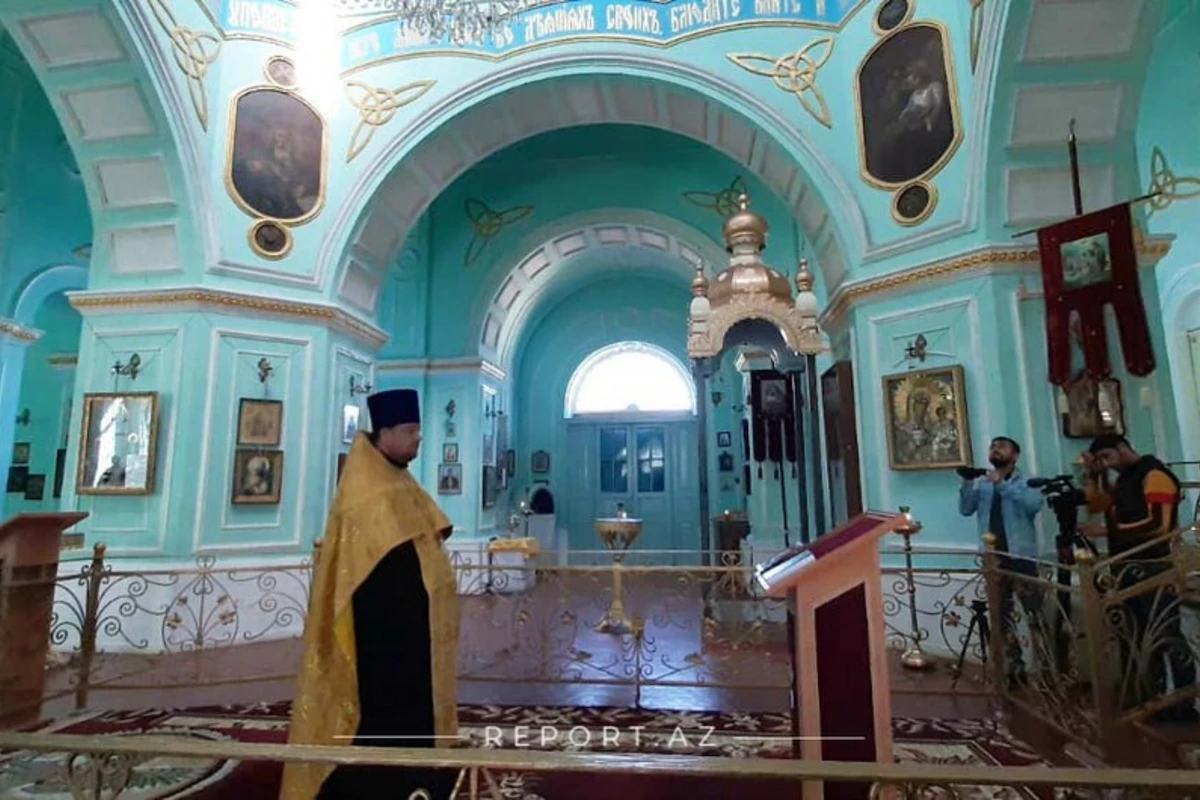 В Русской православной церкви в Гяндже проходит церемония поминания шехидов