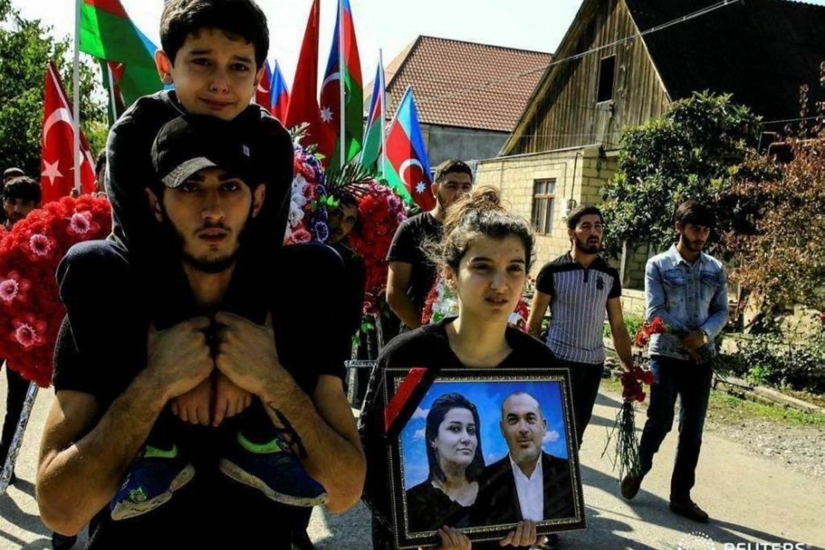 Nazirlik valideynlərini itirmiş bacı-qardaşı himayəyə götürdü