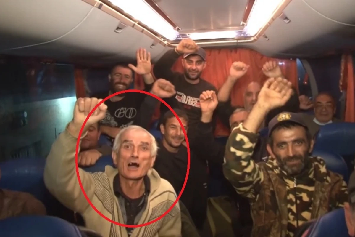 Ermənistan dişi tökülmüş, beli bükülmüş qocaları Qarabağa döyüşməyə göndərir - VİDEO Ermənistan dişi tökülmüş, beli bükülmüş qocaları Qarabağa döyüşməyə göndərir - VİDEO