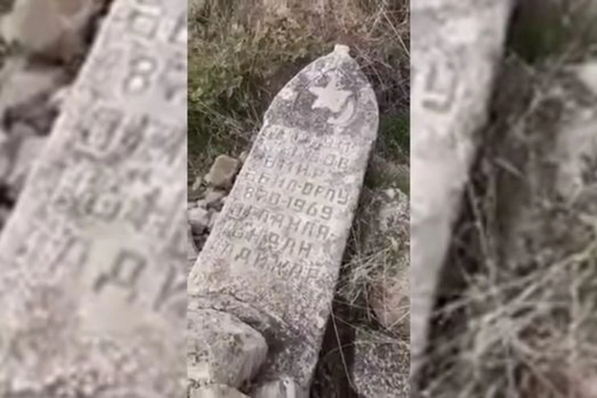 Разрушенные могилы на кладбище освобожденного от оккупации села - ВИДЕО Разрушенные могилы на кладбище освобожденного от оккупации села - ВИДЕО