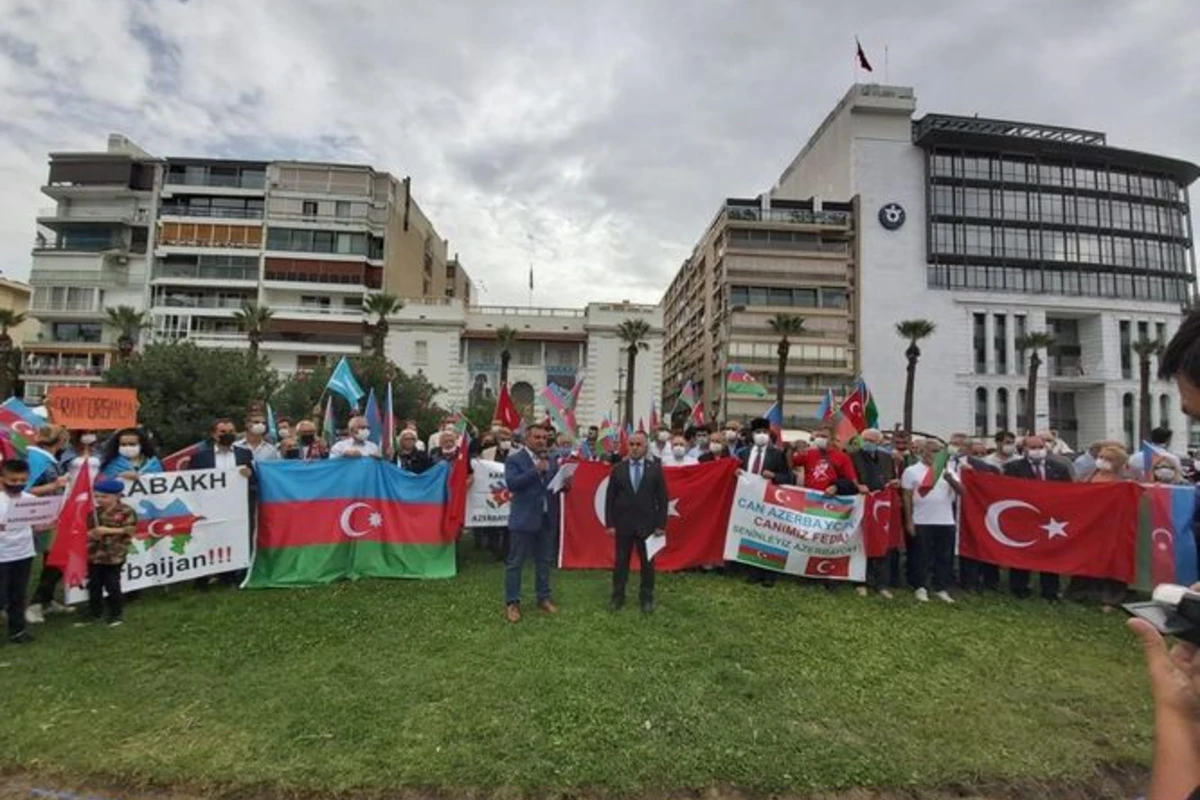 İzmirdə Azərbaycana dəstək aksiyası keçirilib - FOTO