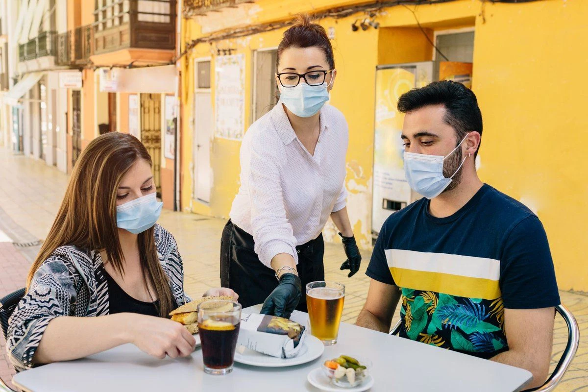 Kafe və restoranlarda nöqsanlar aşkar edildi