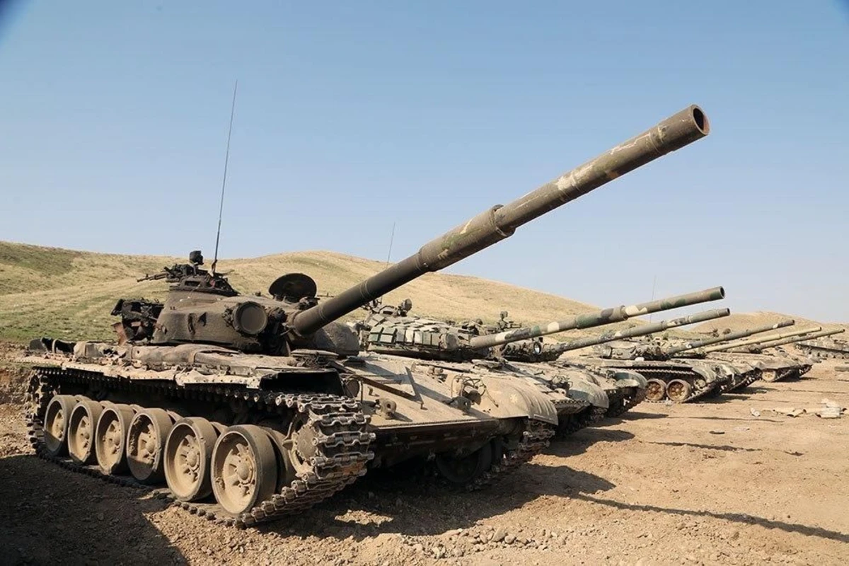 Брошенная армянской армией на поле боя военная техника - ВИДЕО Брошенная армянской армией на поле боя военная техника - ВИДЕО
