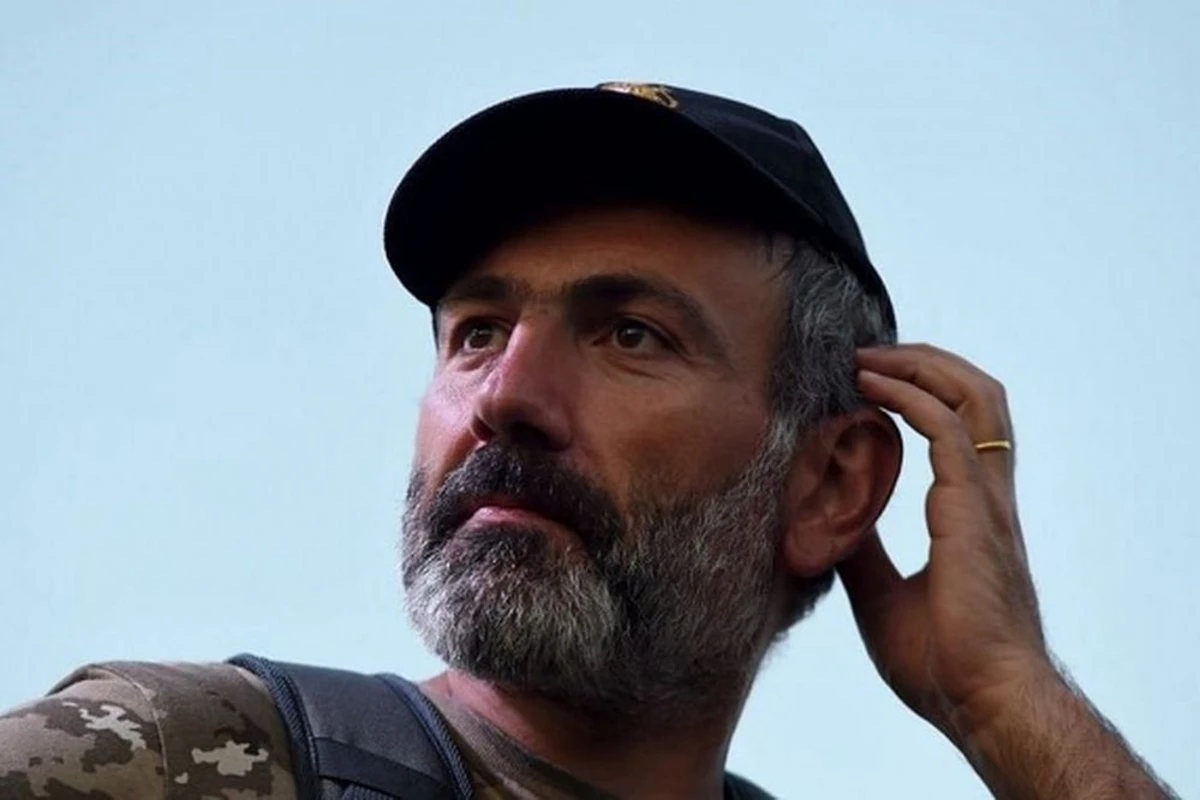 Gülməmməd Məmmədov: “Paşinyan lider kimi Ermənistanı fəlakətə sürükləyir”