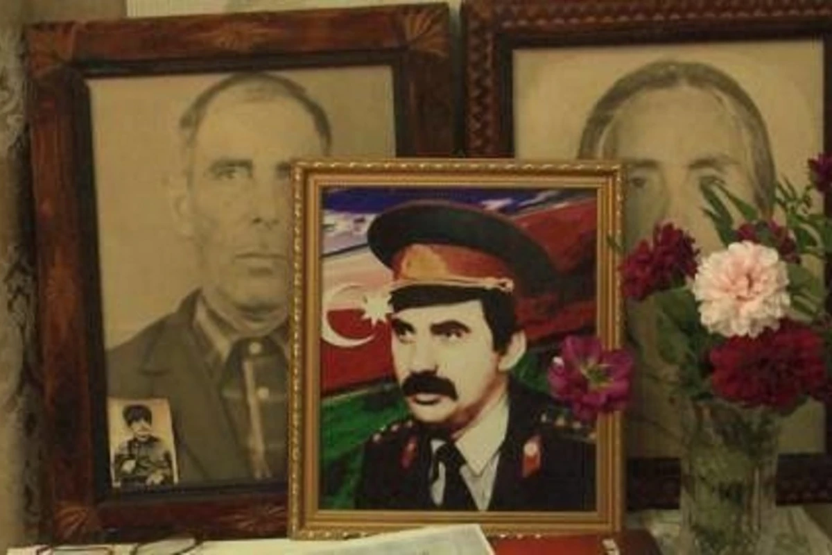 Füzulidən olan şəhid ailəsi: “Qurd kapitan”ın qanı yerdə qalmadı - VİDEO Füzulidən olan şəhid ailəsi: “Qurd kapitan”ın qanı yerdə qalmadı - VİDEO