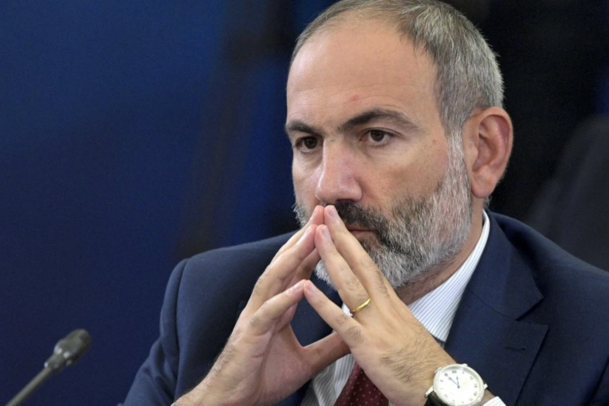 Azərbaycanlı gənc Avropa İttifaqının saytında Paşinyanı ifşa etdi Azərbaycanlı gənc Avropa İttifaqının saytında Paşinyanı ifşa etdi
