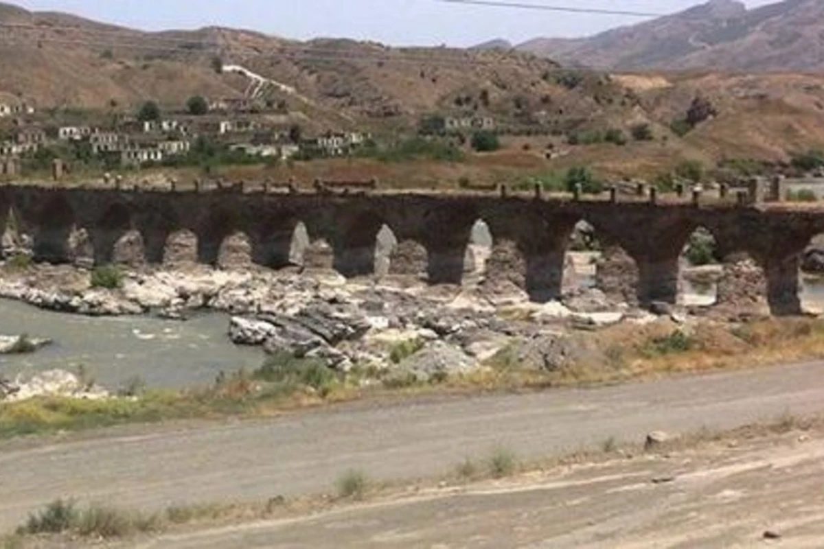 Ermənistan silahlı qüvvələri İran-Azərbaycan sərhədinə yaxınlaşsa Tehran Ermənistanı vuracaq Ermənistan silahlı qüvvələri İran-Azərbaycan sərhədinə yaxınlaşsa Tehran Ermənistanı vuracaq