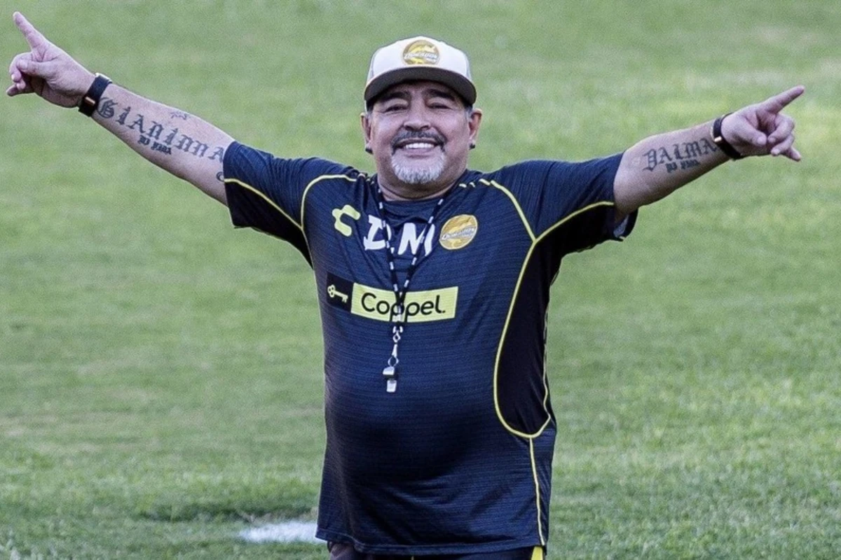 Dieqo Maradona karantinə alındı Dieqo Maradona karantinə alındı