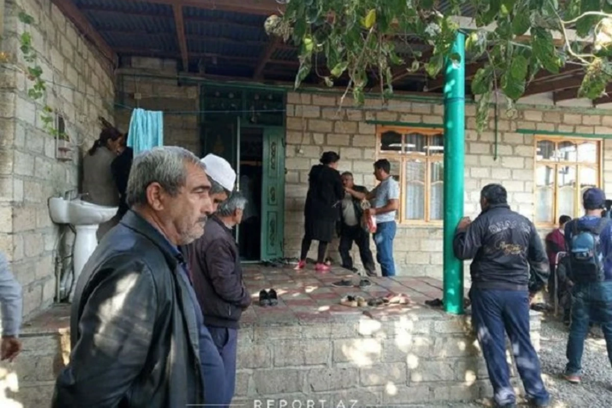 Bərdədə həlak olan yeddi yaşlı Aysu dəfn olunub - FOTO