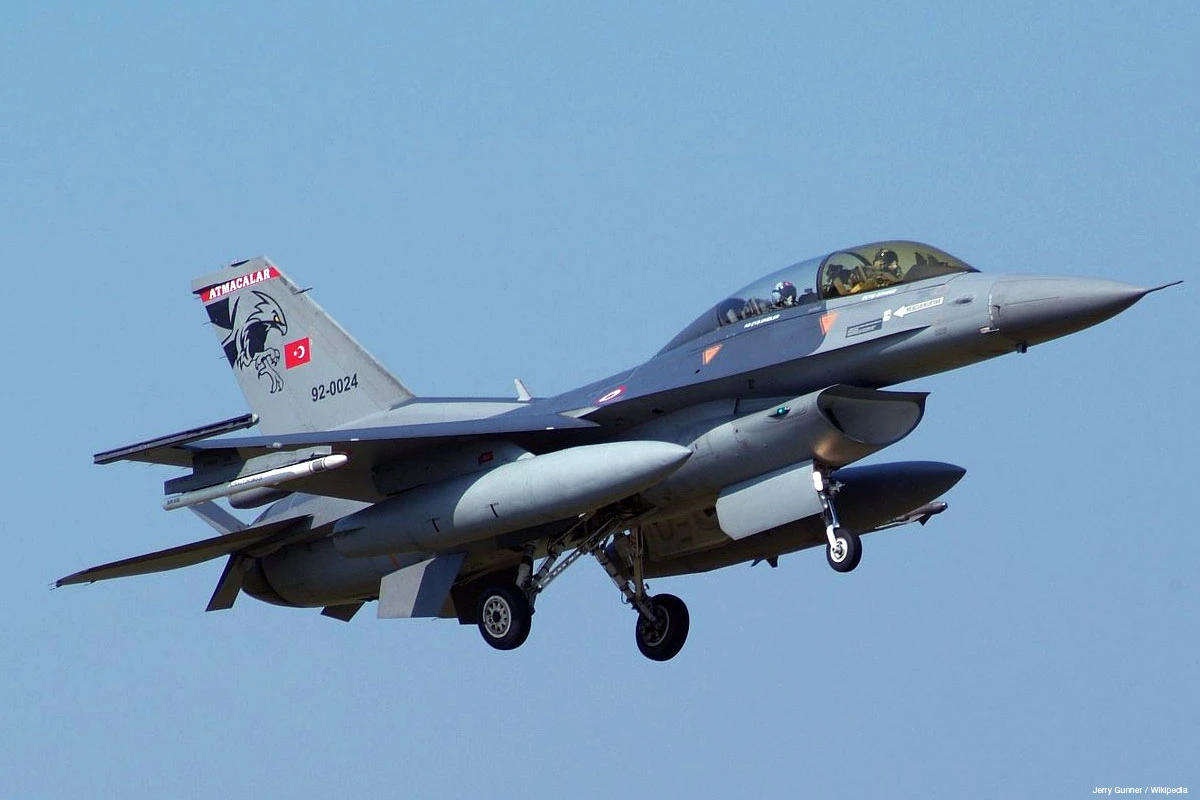 F-16 qırıcıları düşməni niyə bu qədər narahat edir? - VİDEO