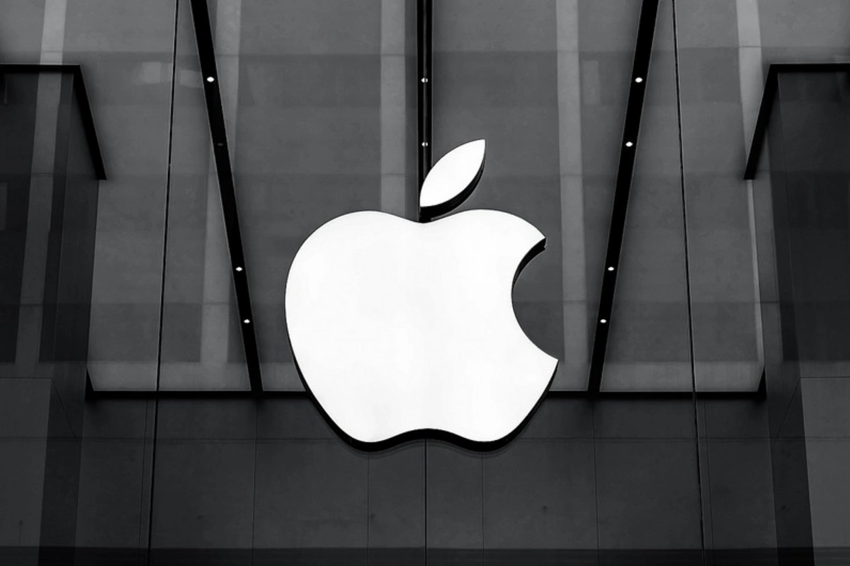 “Apple” 100 milyard dollar itirdi “Apple” 100 milyard dollar itirdi