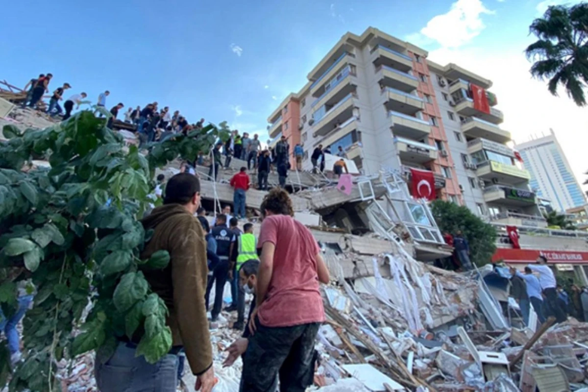 İzmirdə zəlzələdən ölənlərin sayı artıb - YENİLƏNİB