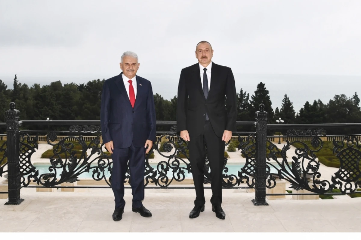 İlham Əliyev Türkiyənin keçmiş Baş naziri Binəli Yıldırımı qəbul edib - FOTO
