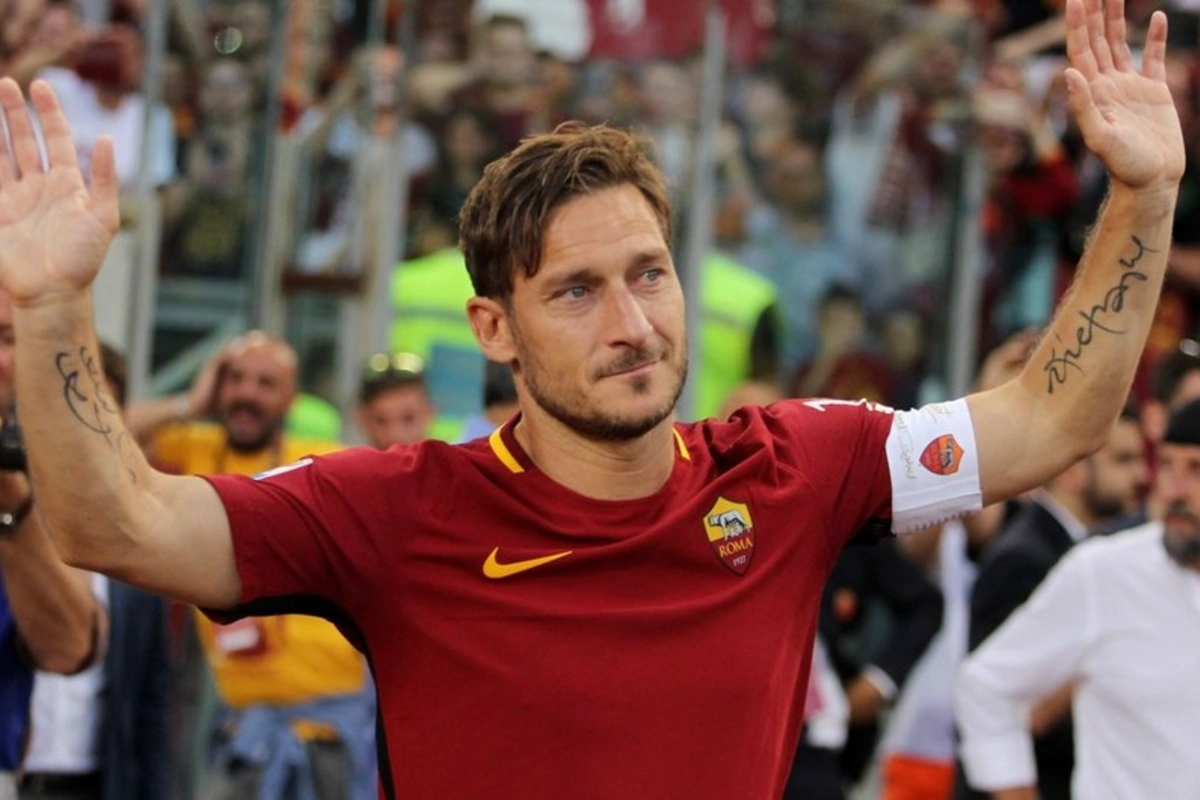 Françesko Totti koronavirusa yoluxdu