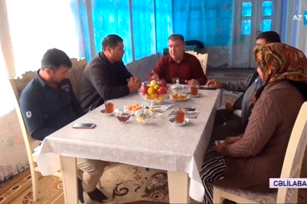 Dörd övladı Qarabağ uğrunda gedən döyüşlərdə iştirak edən ATA - VİDEO
