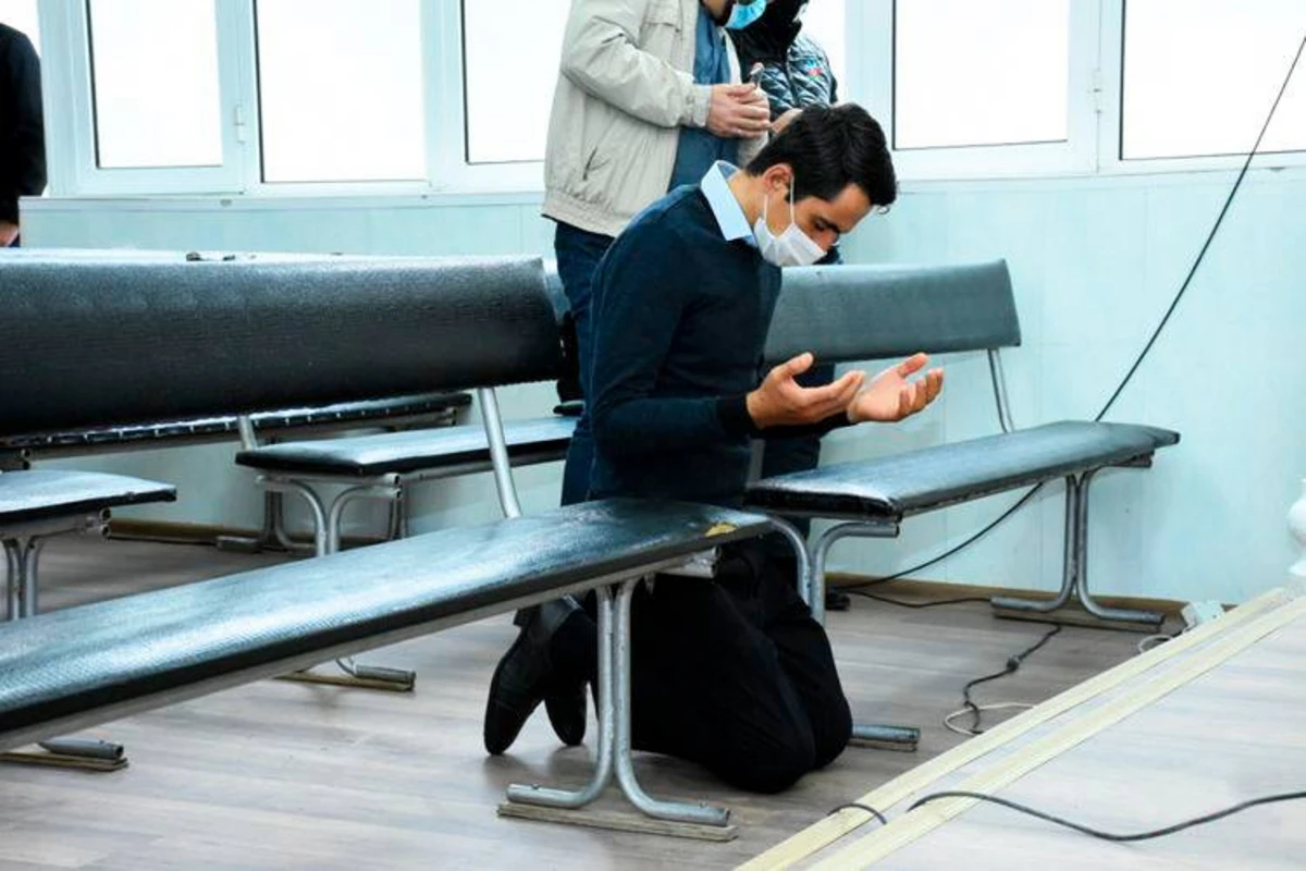 Əsir düşən erməni din xadimi həmvətənlərinə səsləndi: “Silahı yerə qoysunlar” - FOTO