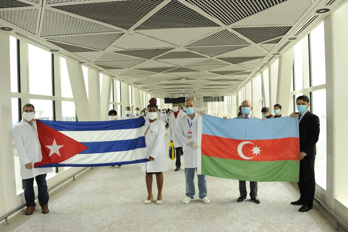 Kubadan olan növbəti tibb heyəti Azərbaycandadır - FOTO