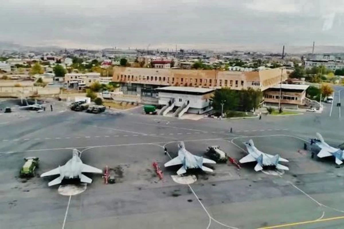 Avia Pro: “Rusiya hərbi təyyarələri Ermənistana naməlum yük daşıyır” Avia Pro: “Rusiya hərbi təyyarələri Ermənistana naməlum yük daşıyır”