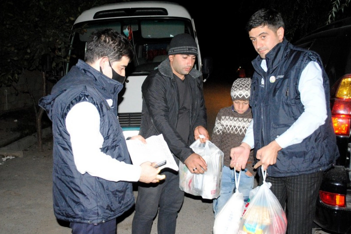 Bərdədə 140 məcburi köçkün ailəsinə ərzaq yardımı göstərilib - FOTO