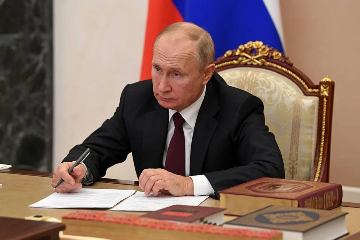 Путин подписал указ в связи с Нагорным Карабахом