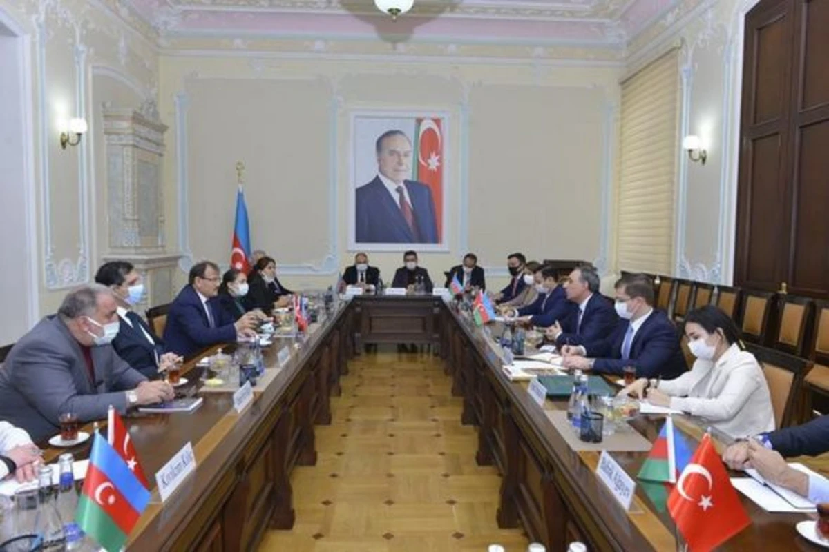 Kamran Əliyev Türkiyə nümayəndə heyəti ilə görüşdə Qarabağda sülhməramlı missiyanı müzakirə edib