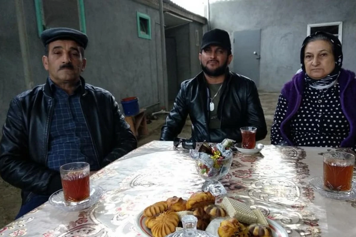 Cəbhədə yüzlərlə hərbçisi olan kəndimiz - FOTO
