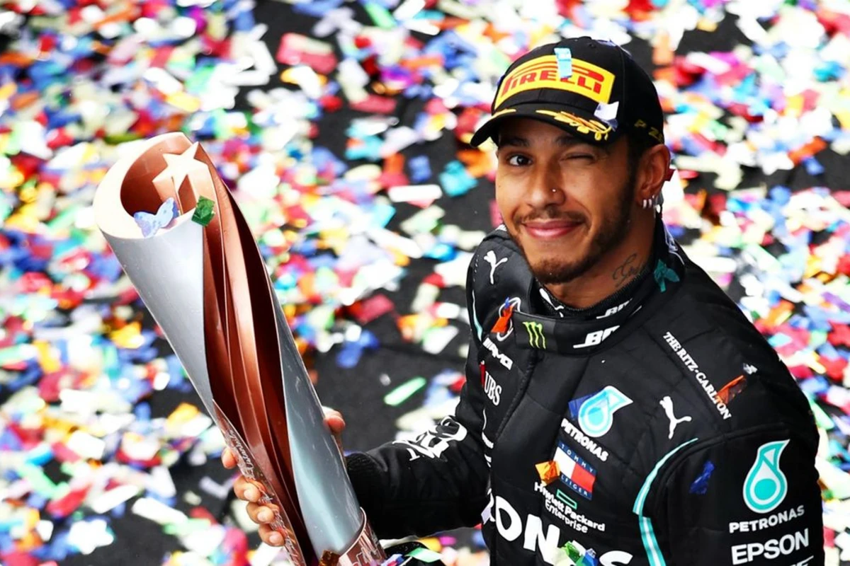 Hemilton Formula 1 üzrə yeddiqat dünya çempionu oldu