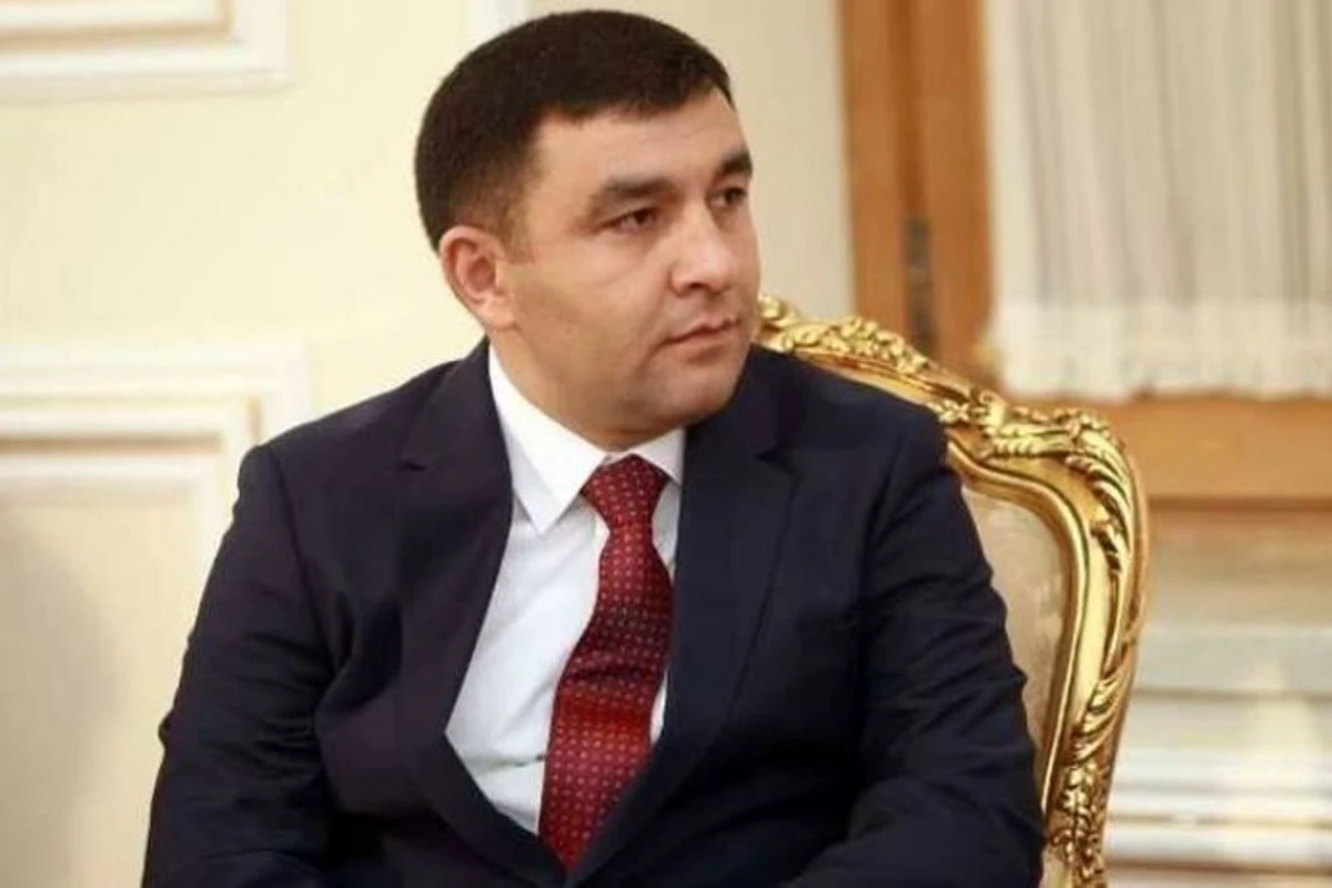 İran prezidentinin müşaviri Azərbaycan və Ermənistan səfirləri ilə görüşüb
