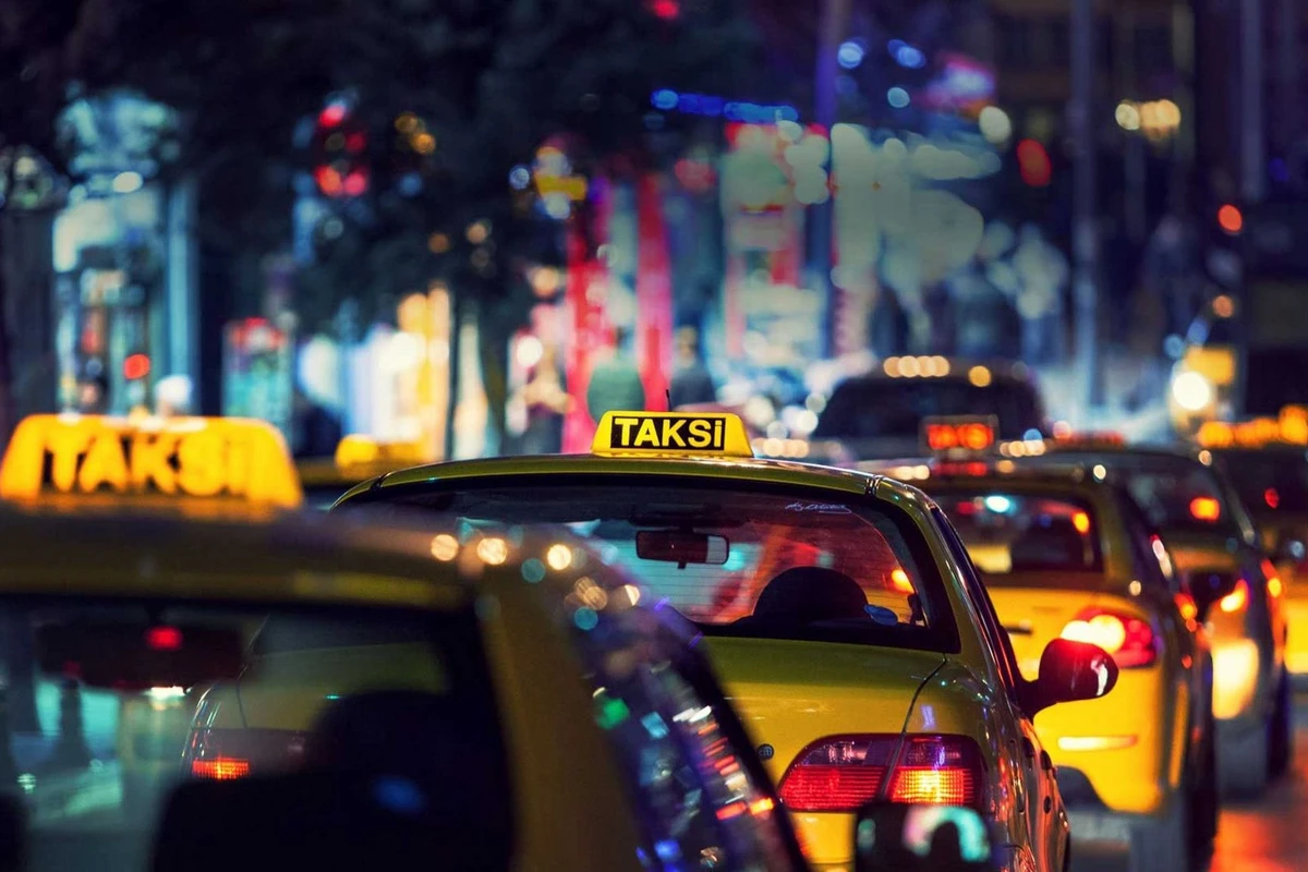 Həftəsonu taksilərin fəaliyyəti ilə bağlı YEKUN QƏRAR - YENİLƏNİB Həftəsonu taksilərin fəaliyyəti ilə bağlı YEKUN QƏRAR - YENİLƏNİB