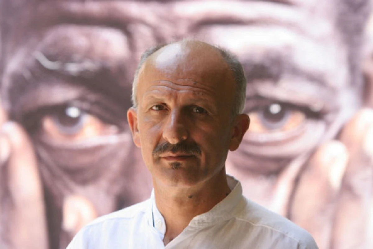 Reza Deqati: “30 il əvvəl ayaqları donaraq gedən azərbaycanlılar tankla, dronla geri gəldilər” - VİDEOMÜSAHİBƏ Reza Deqati: “30 il əvvəl ayaqları donaraq gedən azərbaycanlılar tankla, dronla geri gəldilər” - VİDEOMÜSAHİBƏ