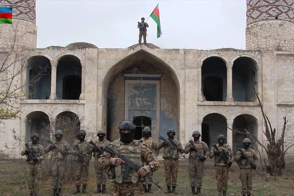 Ordumuz Ağdama Azərbaycan Bayrağını sancdı – FOTO/VİDEO