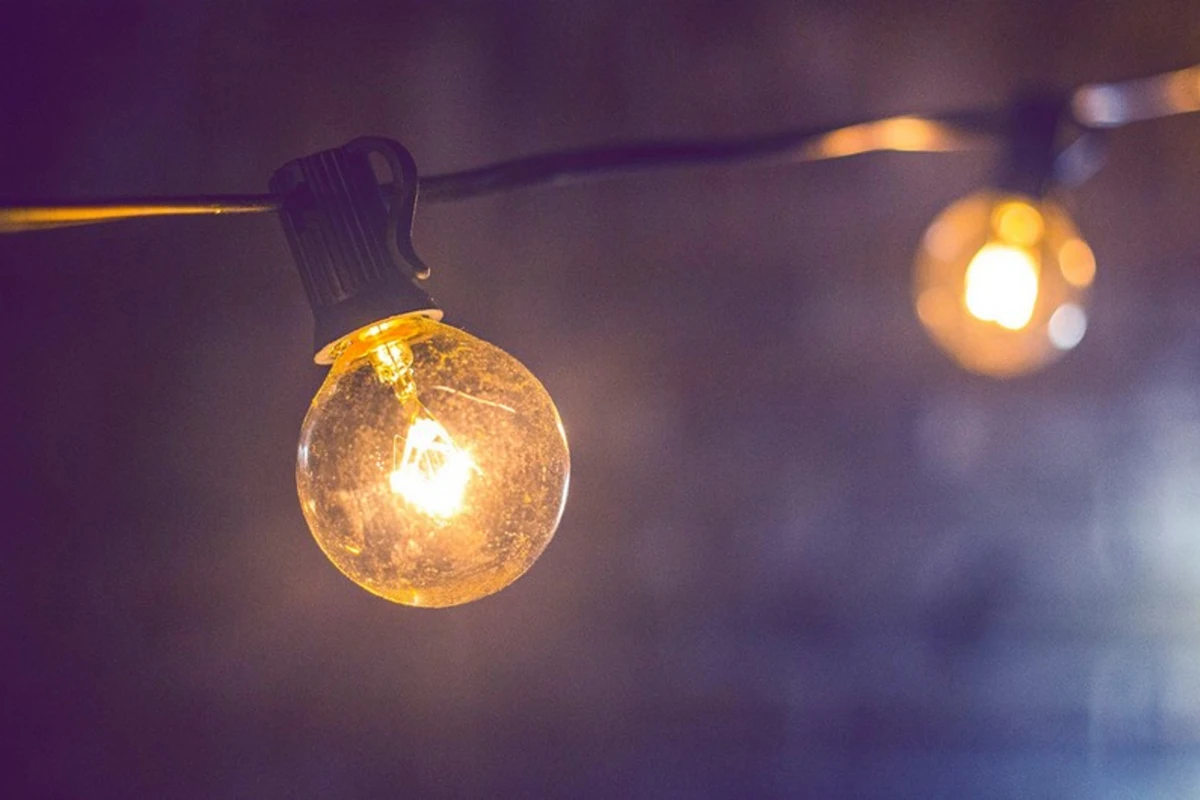 Azərbaycanın elektrik enerjisi ixracından gəlirləri 10% azalıb