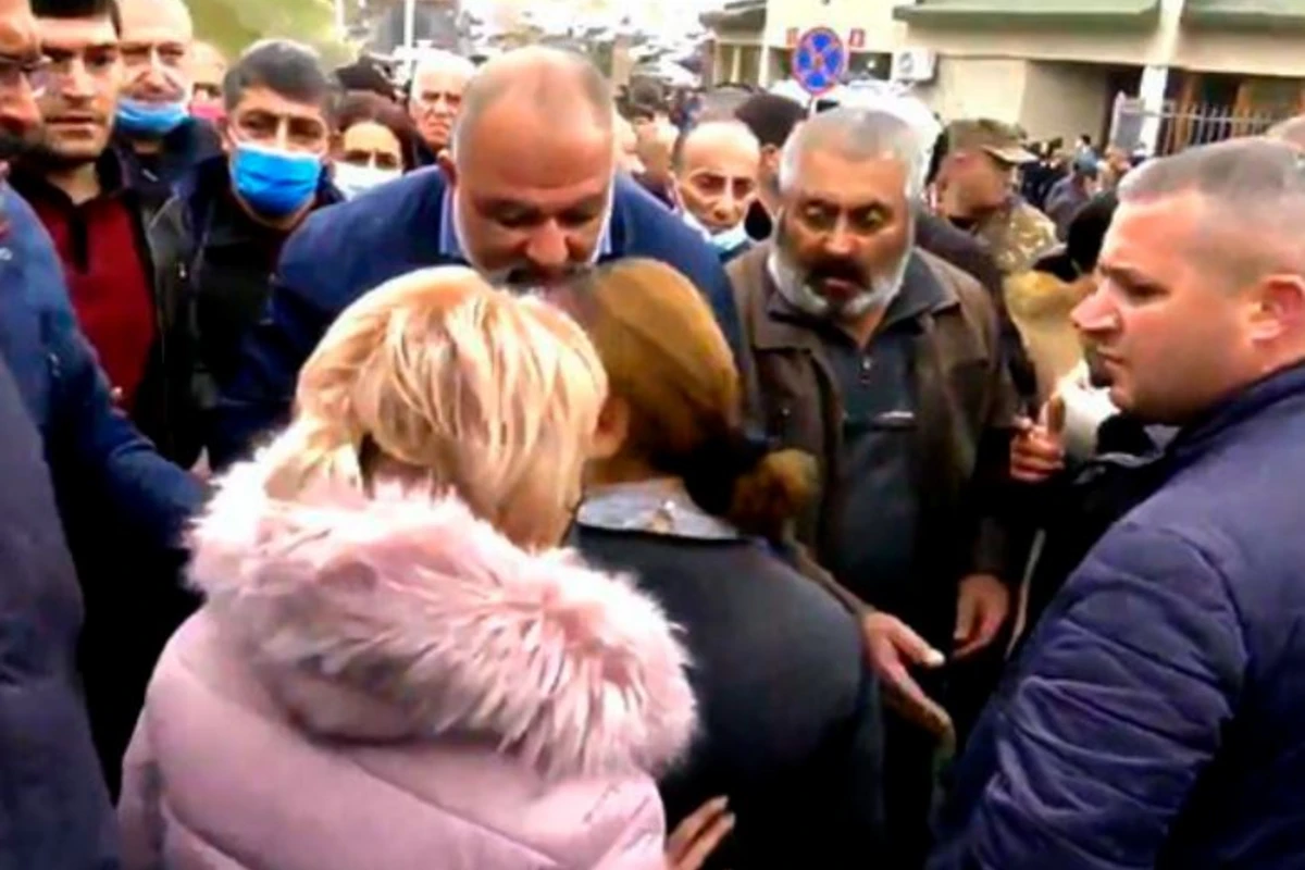 Ermənistanda itkin düşən hərbçilərin ailə üzvləri ayağa qalxdı Ermənistanda itkin düşən hərbçilərin ailə üzvləri ayağa qalxdı
