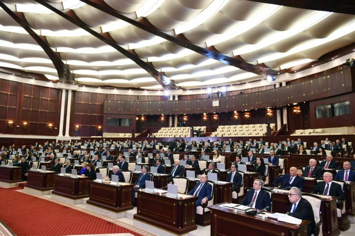 Koronavirusa yoluxan deputatların adları açıqlandı - SİYAHI