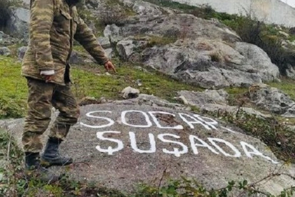 SOCAR əməkdaşı qələbə sevincini bütün həmkarları ilə bölüşüb - FOTO