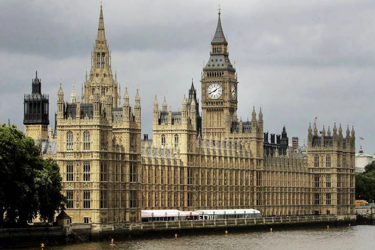 Britaniyadakı azərbaycanlı icması BQXK-ya müraciət edib