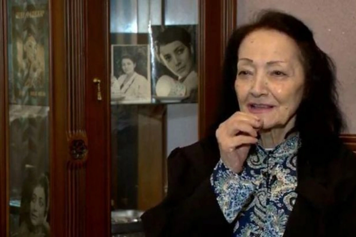 Nazirlik: “Evində huşsuz vəziyyətdə tapılan xalq artisti müayinə olunub”
