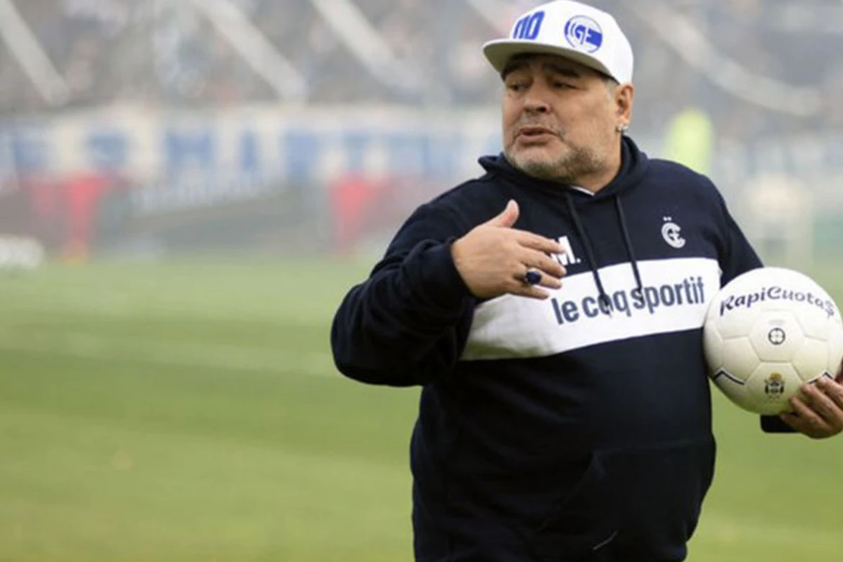 Maradonanın ölümünə görə 3 günlük matəm elan edildi Maradonanın ölümünə görə 3 günlük matəm elan edildi