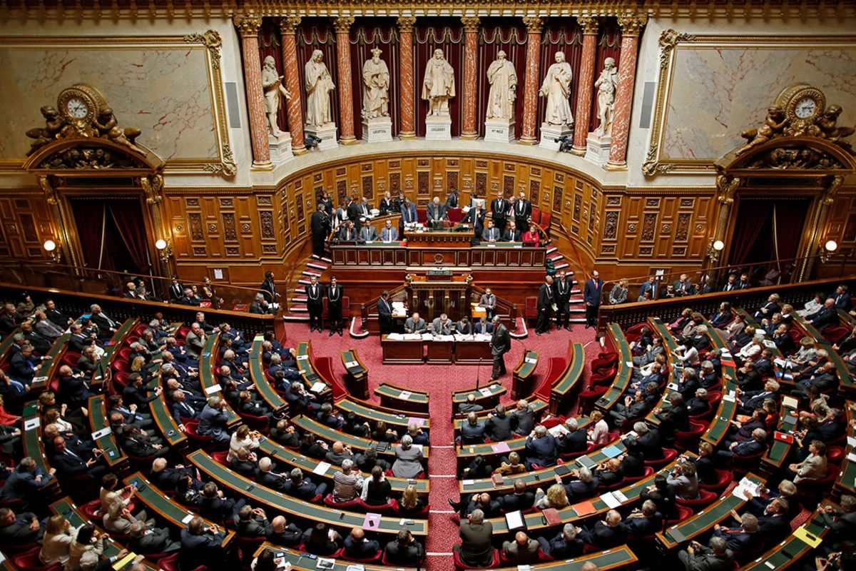 Fransa Senatında müzakirə, yoxsa əvvəlcədən hazırlanmış teatr tamaşası? Fransa Senatında müzakirə, yoxsa əvvəlcədən hazırlanmış teatr tamaşası?